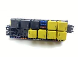 MERCEDES-BENZ 05045117 Fuse box MERCEDES-BENZ SL-CLASS (R230) (2001-2012) — thumbnail 2
