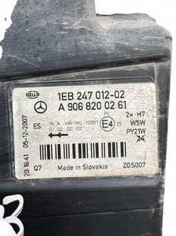 MERCEDES-BENZ A9068200261 9068200261 Headlight right MERCEDES-BENZ SPRINTER (906) (2006-2018) — thumbnail 9