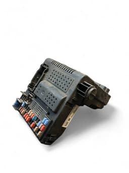 VOLVO 30728542 Fuse box VOLVO V70 II / XC70 I (P80) (2000-2007) — thumbnail 1