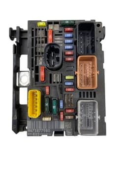 PEUGEOT 9675877980 Fuse box PEUGEOT 5008 I (T87) (2009-2016) — thumbnail 1