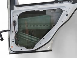 MERCEDES-BENZ A2047302200 Door Rear Right MERCEDES-BENZ C-CLASS (W204) (2007-2013) — thumbnail 4