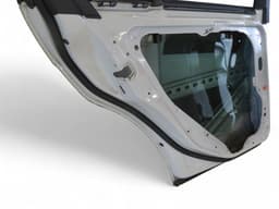 MERCEDES-BENZ A2047302100 Door Rear Left MERCEDES-BENZ C-CLASS (W204) (2007-2013) — thumbnail 4