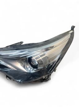 TOYOTA 8117005400 Headlight left TOYOTA AVENSIS (T270) (2009-2018) — thumbnail 3