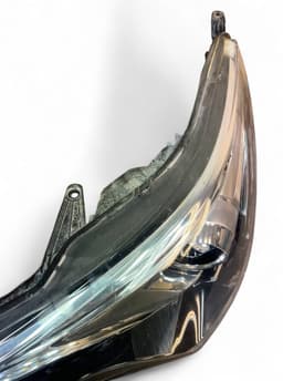 TOYOTA 8117005400 Headlight left TOYOTA AVENSIS (T270) (2009-2018) — thumbnail 5