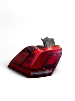 VW 5NA945095C 5NA945095E Tail light left VW TIGUAN II (AD, BW) (2016-2024) — thumbnail 1