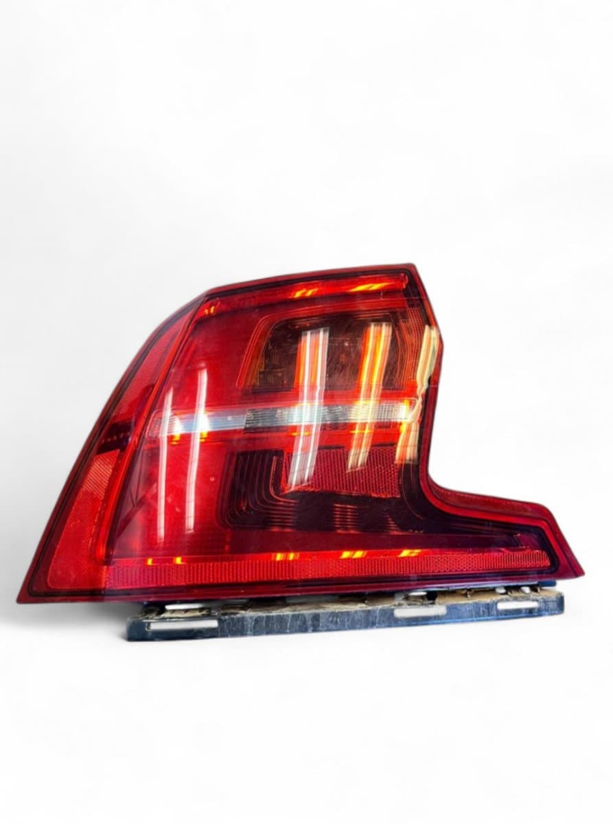 VOLVO 31656773 Tail light left VOLVO S90 / V90 (2016-)
