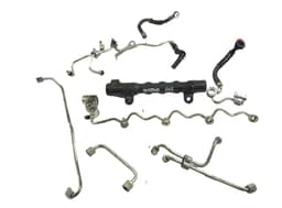 TOYOTA 238100R041 Fuel Distributor / fuel rail TOYOTA RAV 4 IV (XA40) (2012-2019) — thumbnail 2
