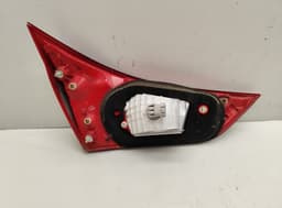 TOYOTA 8158102460 Inner tail light, right TOYOTA AURIS (E18) 2012-2018 — thumbnail 3