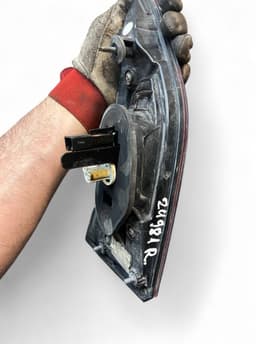 TOYOTA 8158005160 Inner tail light, right TOYOTA AVENSIS (T270) (2009-2018) — thumbnail 6