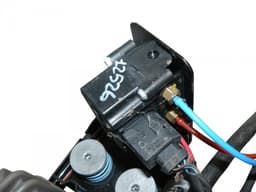 BMW Air Suspension Compressor BMW 5 (F10, F11) (2010-2017) — thumbnail 3