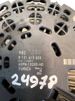 VOLVO 0121615005 0281016821 0121615105 0986437402 0986437455 6G9N10300HA 6G9N10300HB 1379701 1388004 1425016 595565150014 23976 150A 18557643 18577644 Alternator VOLVO V70 III (BW) (2007-2016) — thumbnail 4
