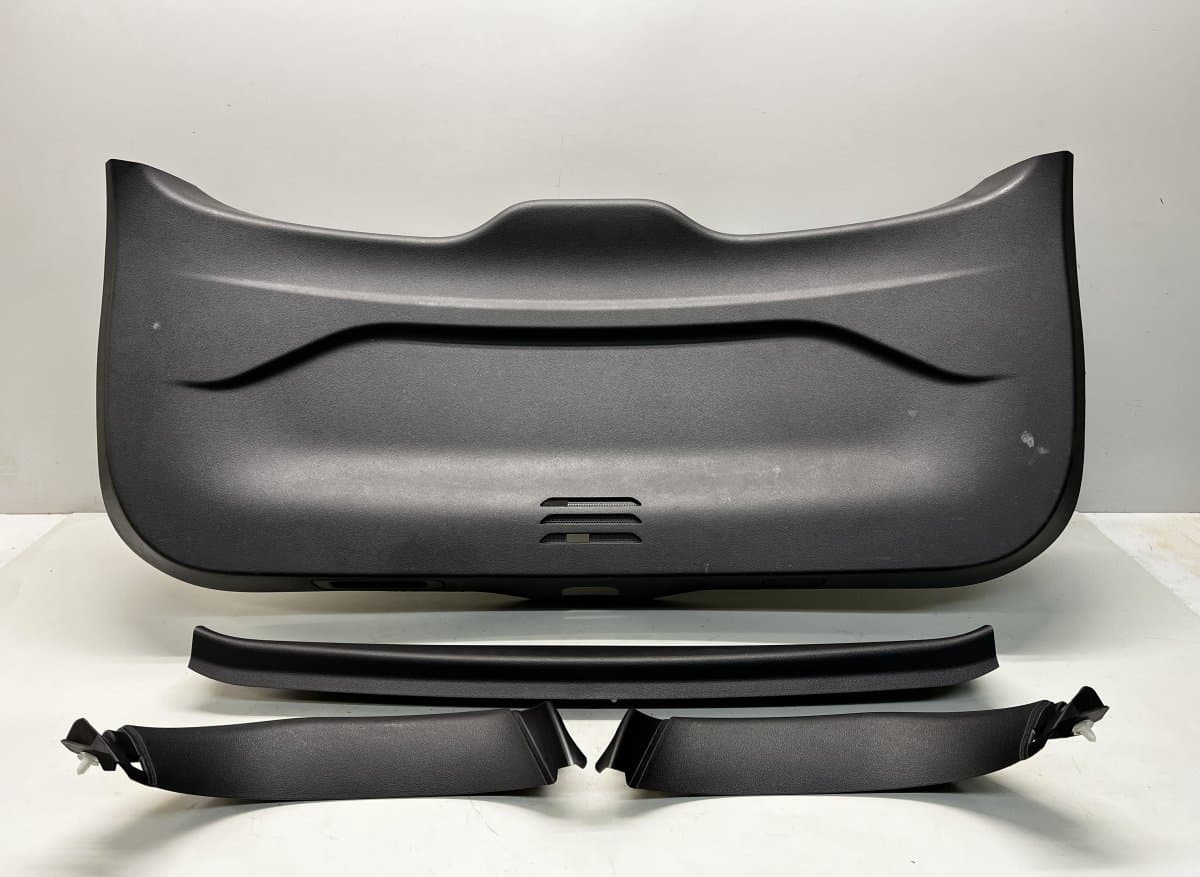 RENAULT T23702ZG000 T23701ZG000 T24700ZG000 T22700ZG000 Bootlid / tailgate trim panel RENAULT KOLEOS II (2016-2023)