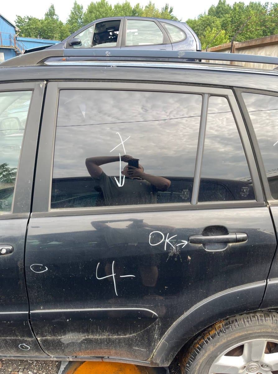 Door Rear Left TOYOTA RAV 4 II (XA20) (2000-2005)