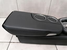 PORSCHE PORSCHE RHD UK Panamera 971 Console 971863240K CREST LOGO EXTENDED LEATHER — thumbnail 3
