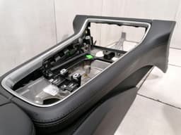 PORSCHE PORSCHE RHD UK Panamera 971 Console 971863240K CREST LOGO EXTENDED LEATHER — thumbnail 6