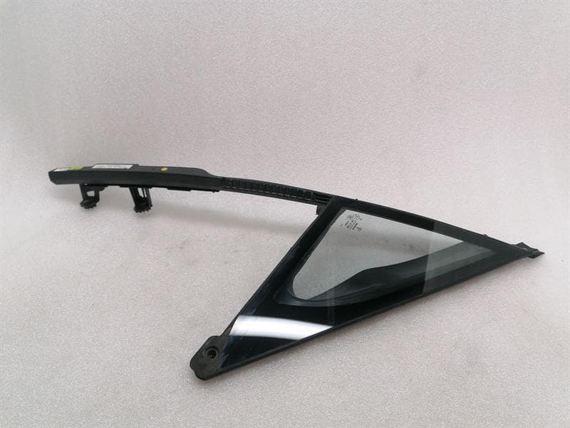 PORSCHE Porsche Panamera 971 Right Front 1/4 Glass 971845114C Door Window 1/4 Front Right
