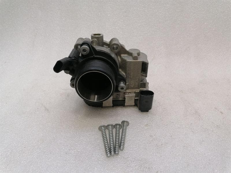 PORSCHE Porsche Panamera 971 Throttle Body 06M133062J Throttle