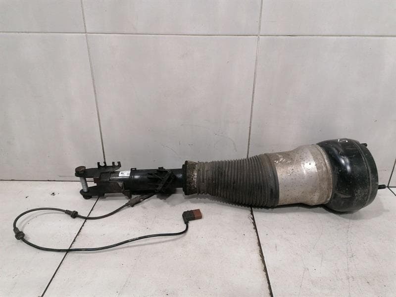 Mercedes Airmatic W222 Shock Absorber Front A2223201900 Front Shock Absorber