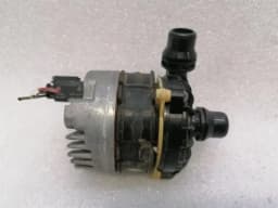 MERCEDES-BENZ Mercedes S-Class W222 Additional Cooling Pump A0005002300 Coolant Pump Pump — thumbnail 1