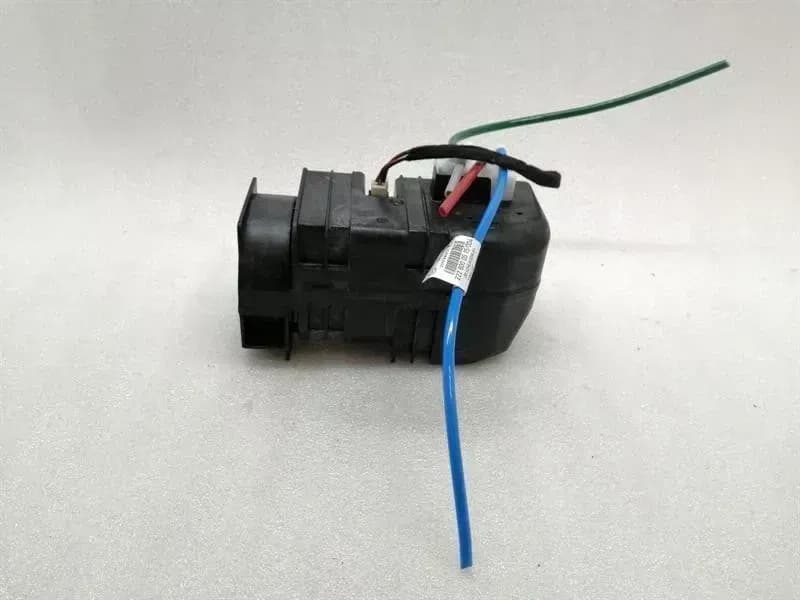 MERCEDES-BENZ MERCEDES S-CLASS W222 SEAT DYNAMIC MASSAGE PUMP A0008002200 SEAT PUMP W217