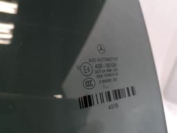 MERCEDES-BENZ Mercedes S-Class W222 left rear door glass A2227304518 door window rear Li LWB — thumbnail 3