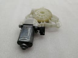 MERCEDES-BENZ Mercedes S-class W222 FRH door window engine A0009065706 power window motor — thumbnail 8