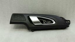 PORSCHE Porsche Cayenne 958 92A right door inner handle 7P5837020F interior door handle right — thumbnail 1