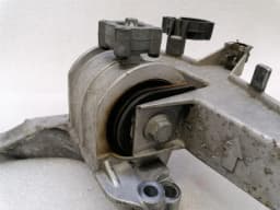 PORSCHE Porsche Boxster 987 Engine Mount 9A137514521 9A137512322 Engine Holder — thumbnail 9