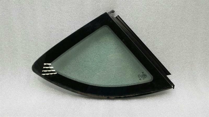 PORSCHE Porsche Cayman 987 right rear 1/4 glass 98754311202 door window 1/4 rear right
