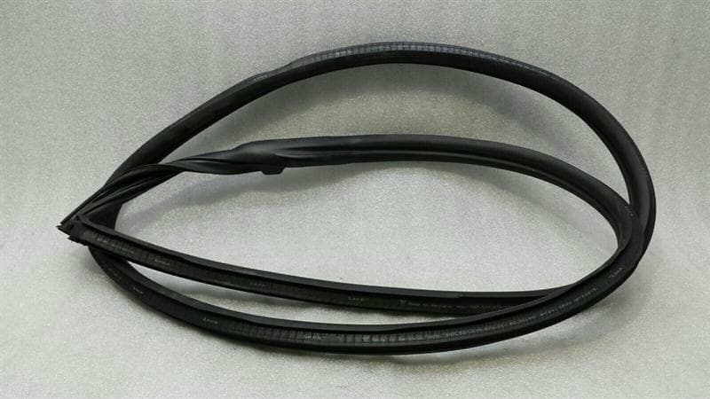 PORSCHE Porsche Cayman 987 right door seal 98753707604 door seals right