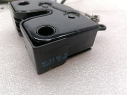 PORSCHE Porsche Boxster 987 boat lock 99751205301 tailgate lock — thumbnail 4