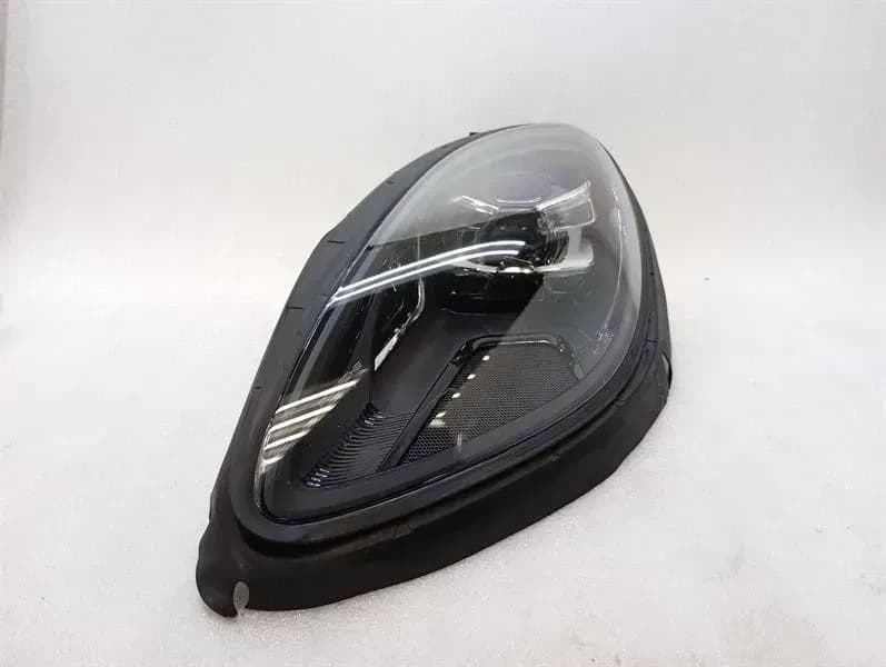 PORSCHE Porsche Macan 95B left head light 95B941009BC DEFECTS headlight left