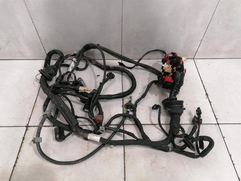 PORSCHE PORSCHE MACAN 95B WIRING LOOM 95B971072GM WIRING HARNESS ENGINE BAY