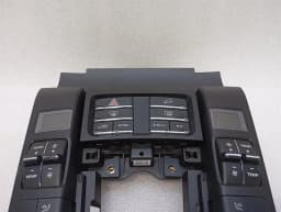 PORSCHE Porsche Macan 95B Center Console Switch 95B907040BS Switch Air Conditioning — thumbnail 3