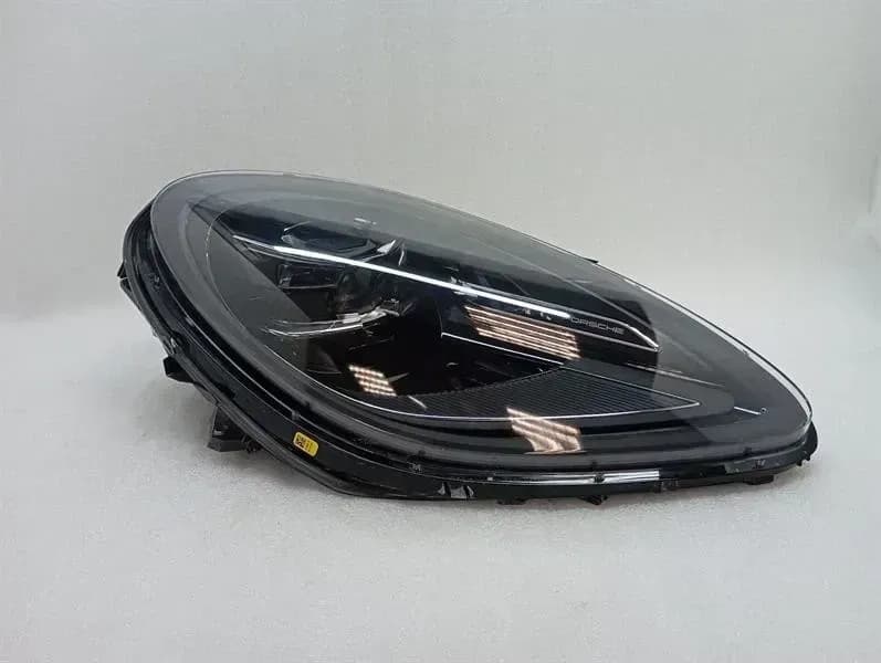 2022 PDLS LED PORSCHE MACAN 95B Right Headlight 95B941016G Headlight Right