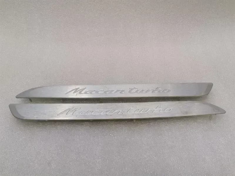 PORSCHE Porsche Macan 95B Door Sill Macan Turbo 95B853468AB Door Sill Set
