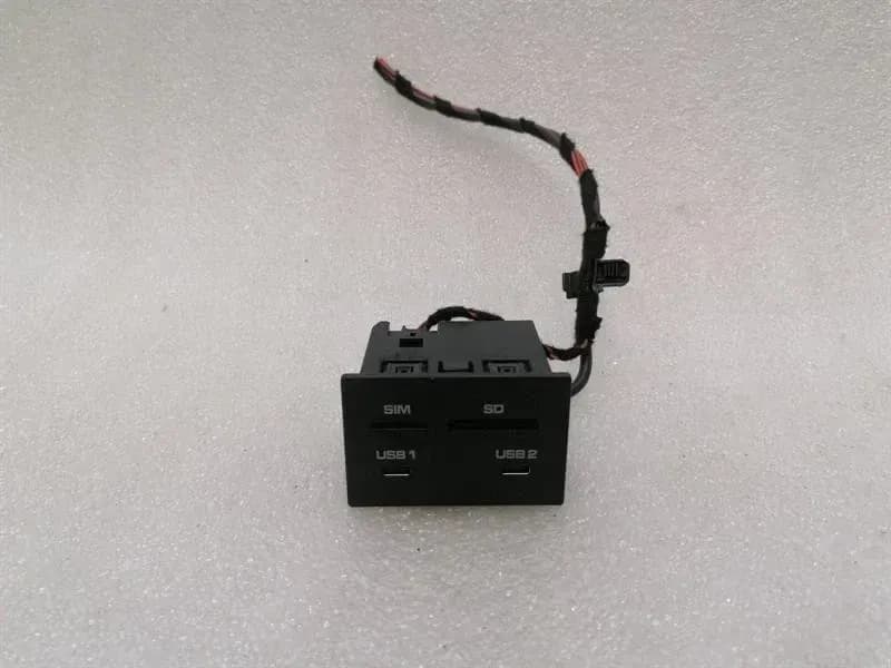 PORSCHE Porsche Macan 95B USB Sim SD module 95B035736A control unit