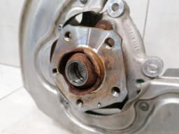 PORSCHE Porsche Macan 95B right rear hub 95B505432BY wheel bearing housing rear right — thumbnail 6