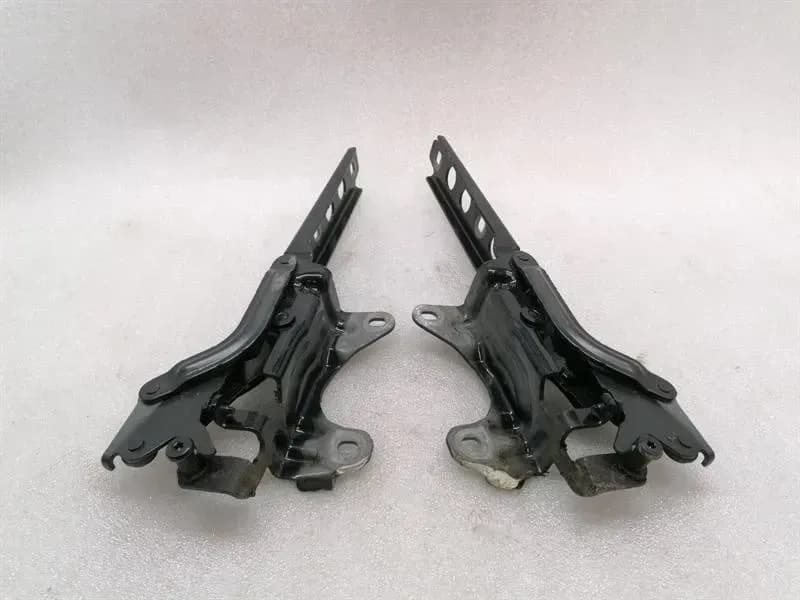 PORSCHE Porsche Macan 95B Bonnet Hinge Set 95B823302E Hood Hinge Set