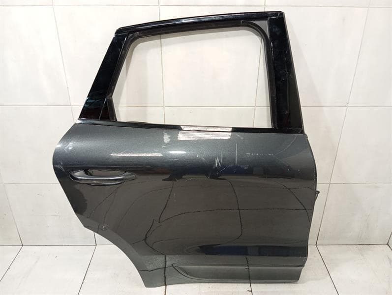 Porsche Macan 95B right rear door 95B833022 door rear right