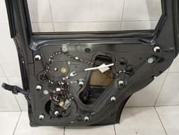 PORSCHE Porsche Macan 95B right rear door 95B833022 door rear right — thumbnail 7