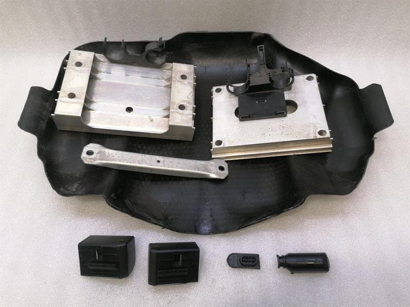 Porsche Cayman 718 Holder Bracket 98150463300 Holder Strap