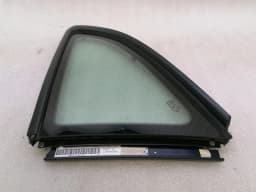 PORSCHE Porsche Cayman 718 Left Rear 1/4 Glass 98154311108 Door Glass 1/4 Rear LH — thumbnail 10
