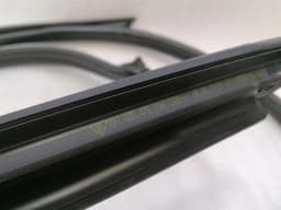PORSCHE Porsche Cayman 718 Door Seal 98153707602 Right Door Seals — thumbnail 2