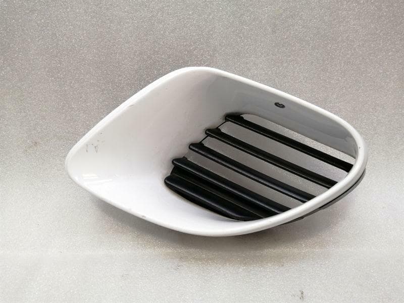 PORSCHE Porsche Boxster 986 rear left grille 98650456102 air duct rear left