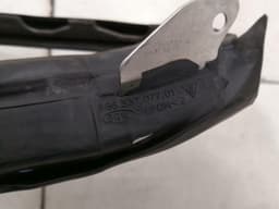PORSCHE Porsche Boxster 986 Windshield Seal 98653707701 Windshield Rubber — thumbnail 2