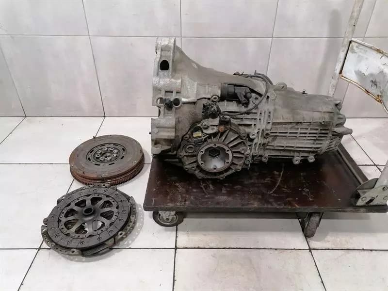 PORSCHE Porsche Boxster 986 Gearbox G8601 Transmission 5 Speed 5 SPEED