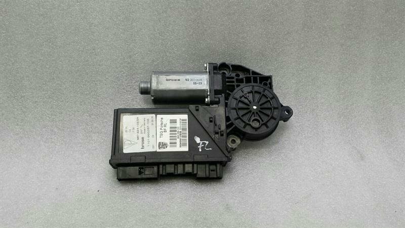 PORSCHE Porsche Boxster 987 Door Window Motor 98762410306 Power Window Motor
