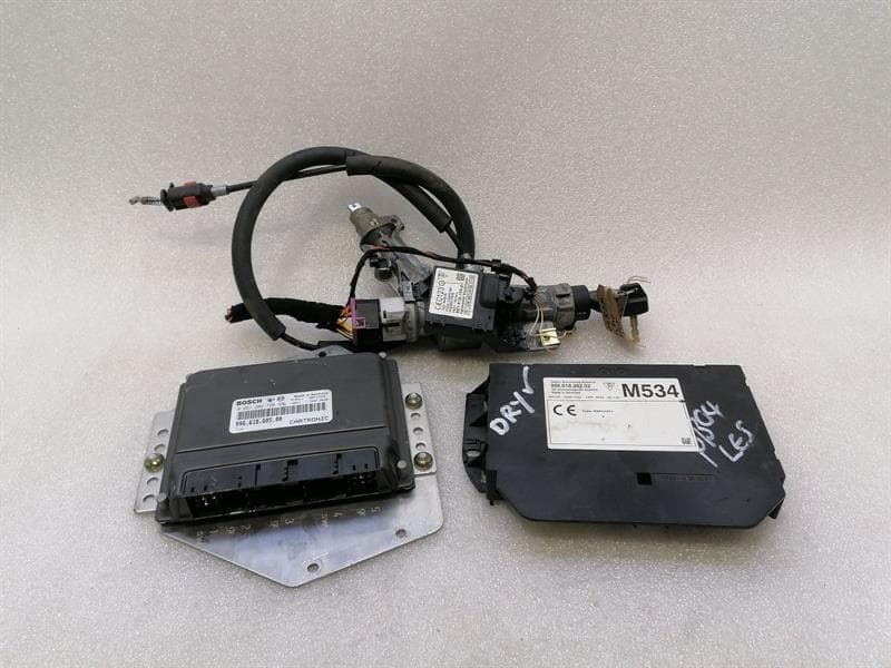 Porsche Boxster 986 engine ECU 99661860500 engine control unit