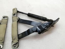 PORSCHE Porsche Boxster 987 boat hinge 98751215202 tailgate hinge — thumbnail 3